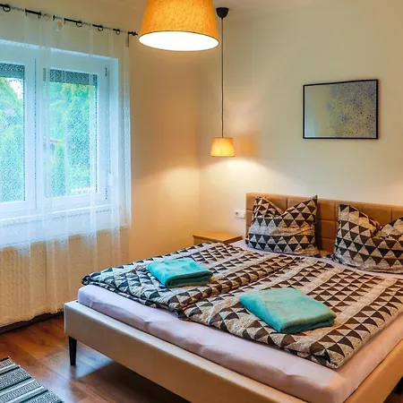 Bardio * Balatonmáriafürdő